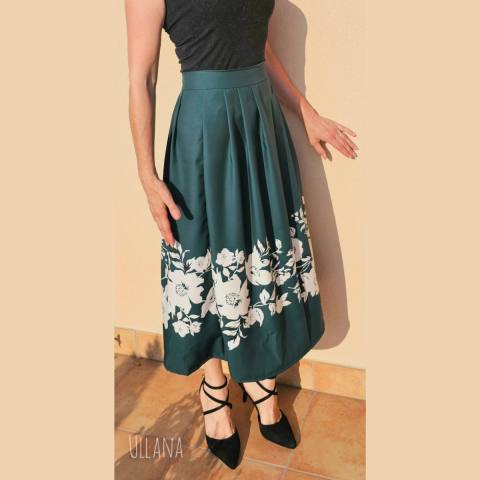 Daljše krilo z gubami  1754